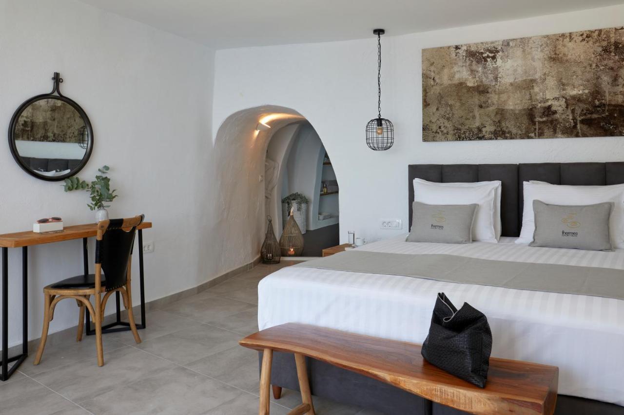 Thermes Luxury Villas And Spa (Adults Only) Megalochori  Exteriör bild